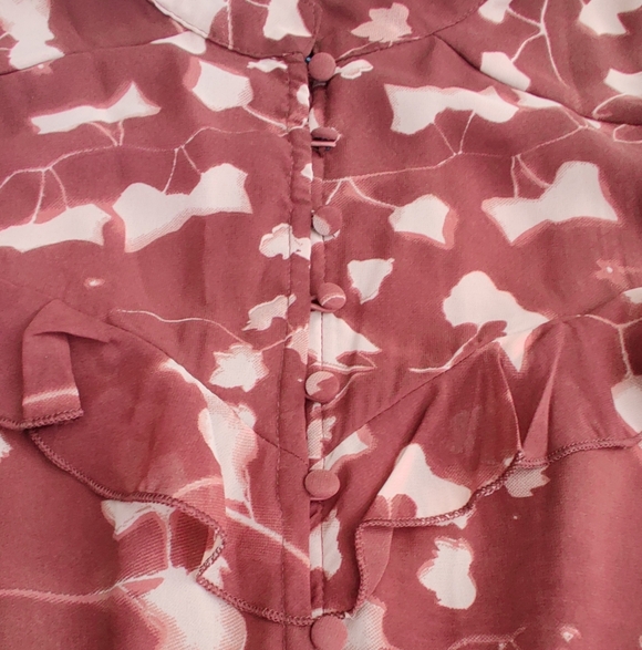 ASOS DESIGN Curve Ruched Bodice Button Maxi Dress w/ Frill Floral Print 16 - Picture 7 of 9